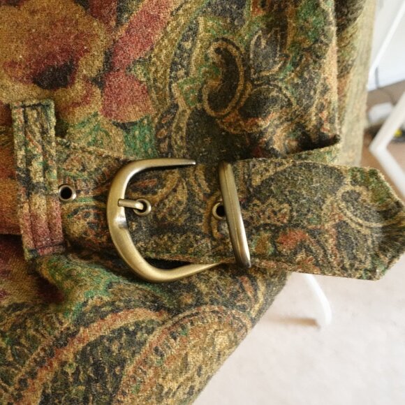 Vintage Floral Tapestry Jacket with Belt - Size 10 by Relance Made in Canada - Picture 5 of 7